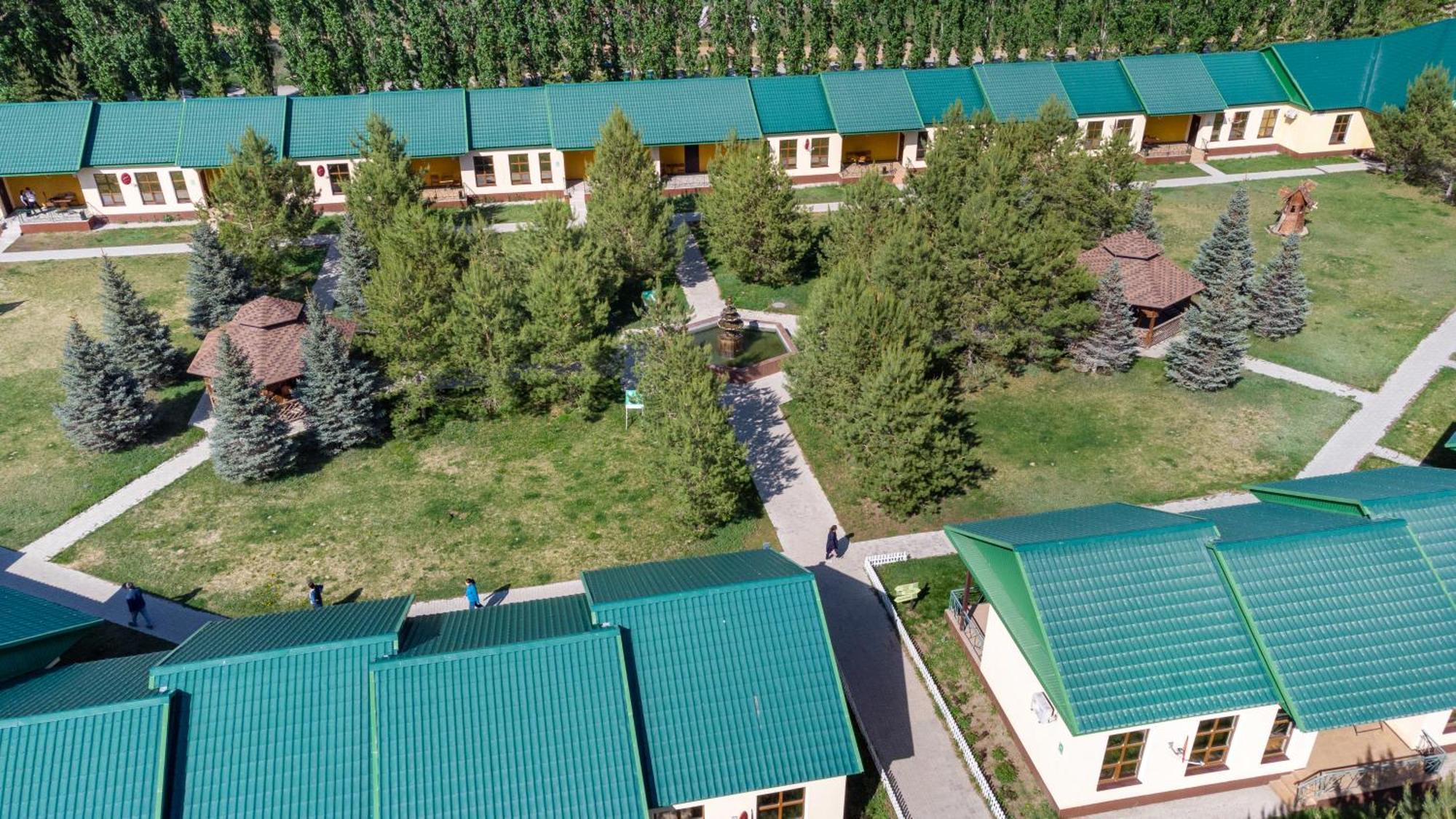 Green Land Актобе Екстер'єр фото